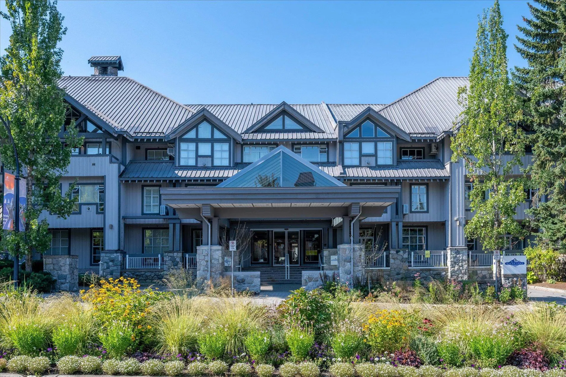 Photo 1 of 19 at #106 – 4573 Chateau Boulevard
