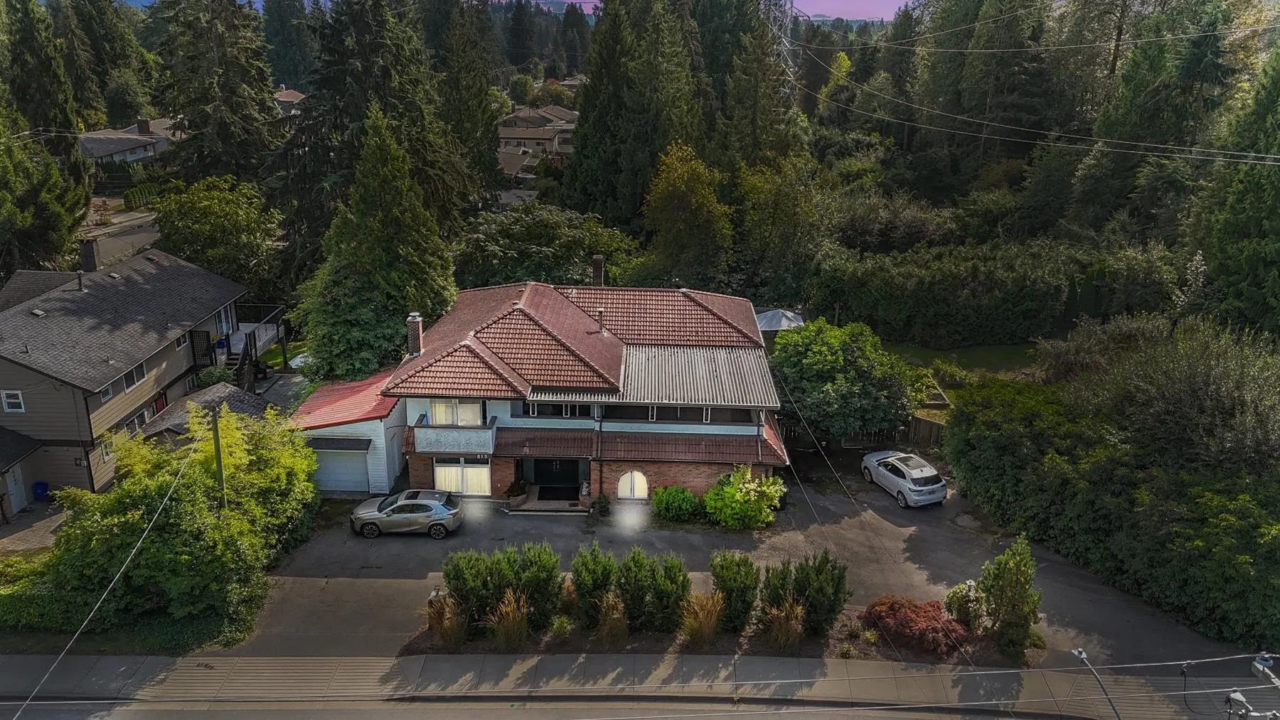 Photo 1 of 40 at 815 E 29th Street