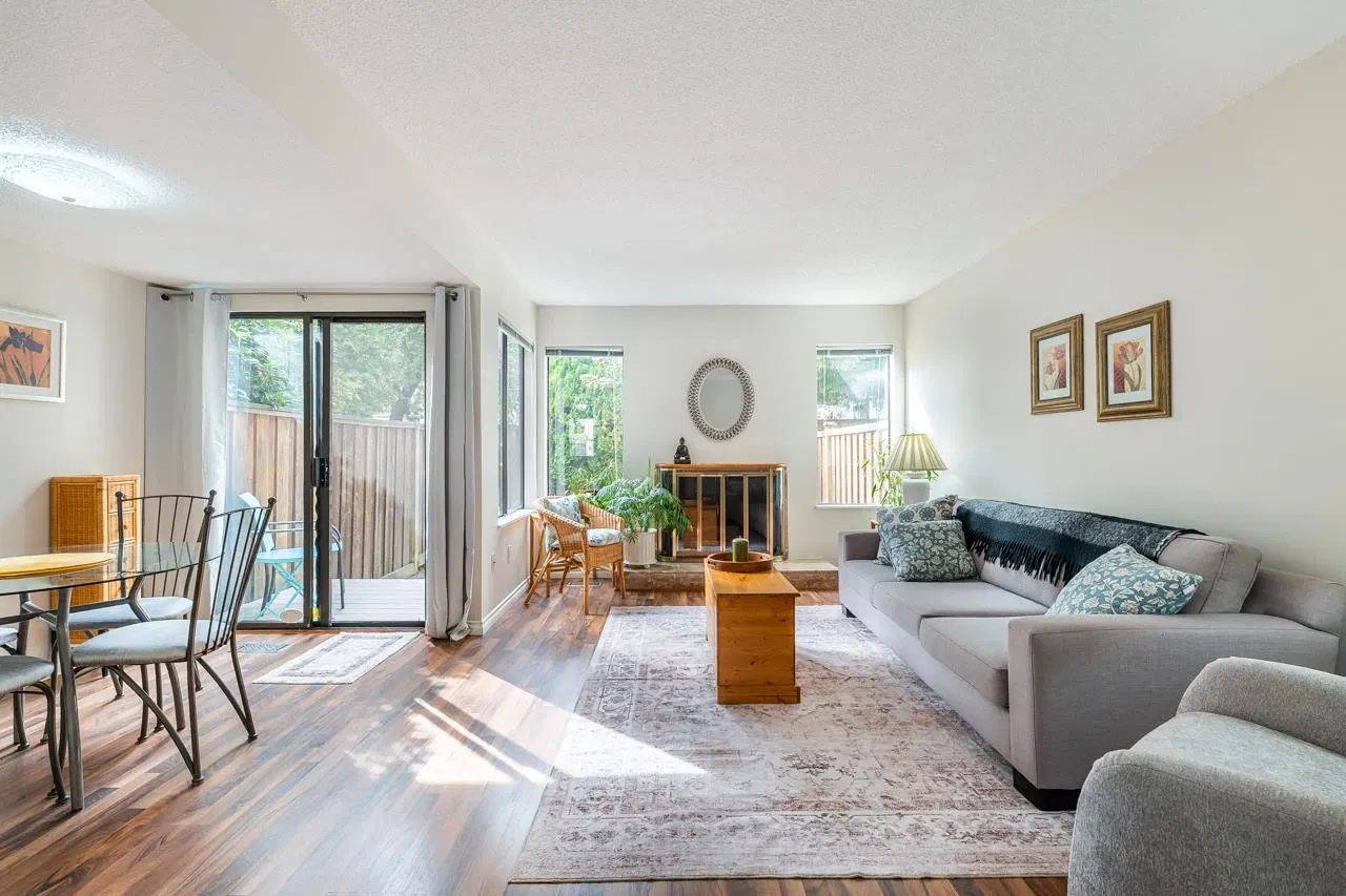 Photo 4 of 40 at #25 – 9346 128 Street