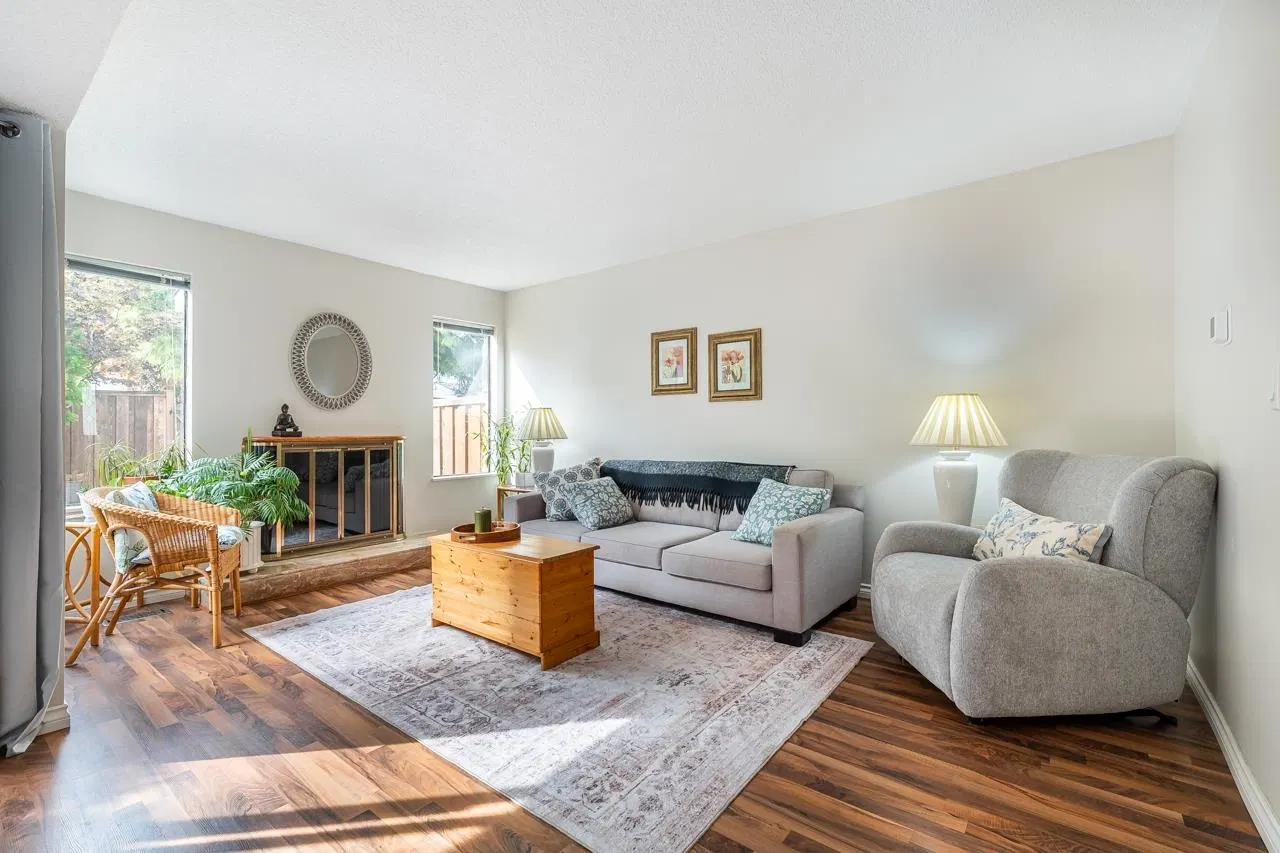 Photo 5 of 40 at #25 – 9346 128 Street