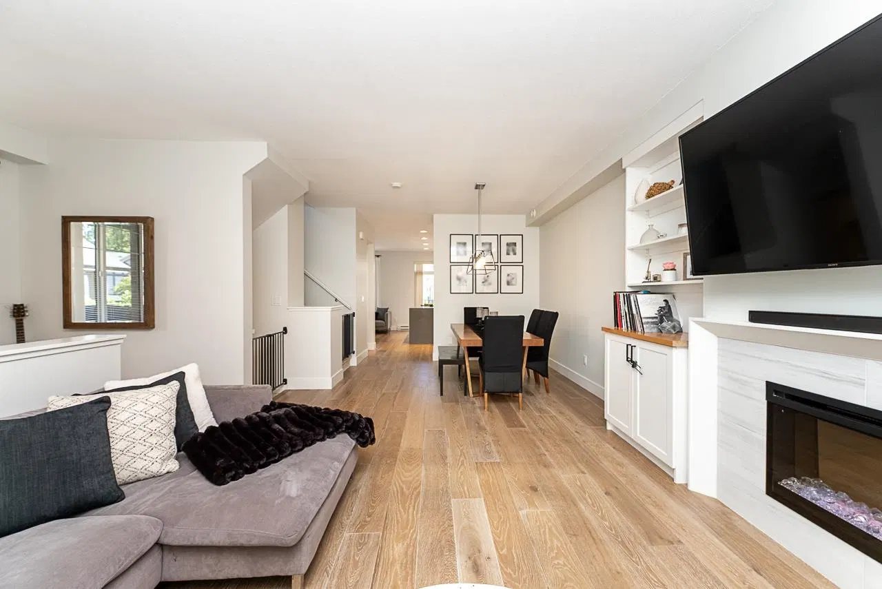 Photo 3 of 40 at #85 – 3306 Princeton Avenue