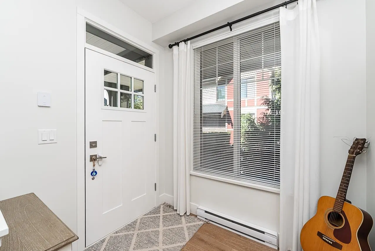 Photo 4 of 40 at #85 – 3306 Princeton Avenue