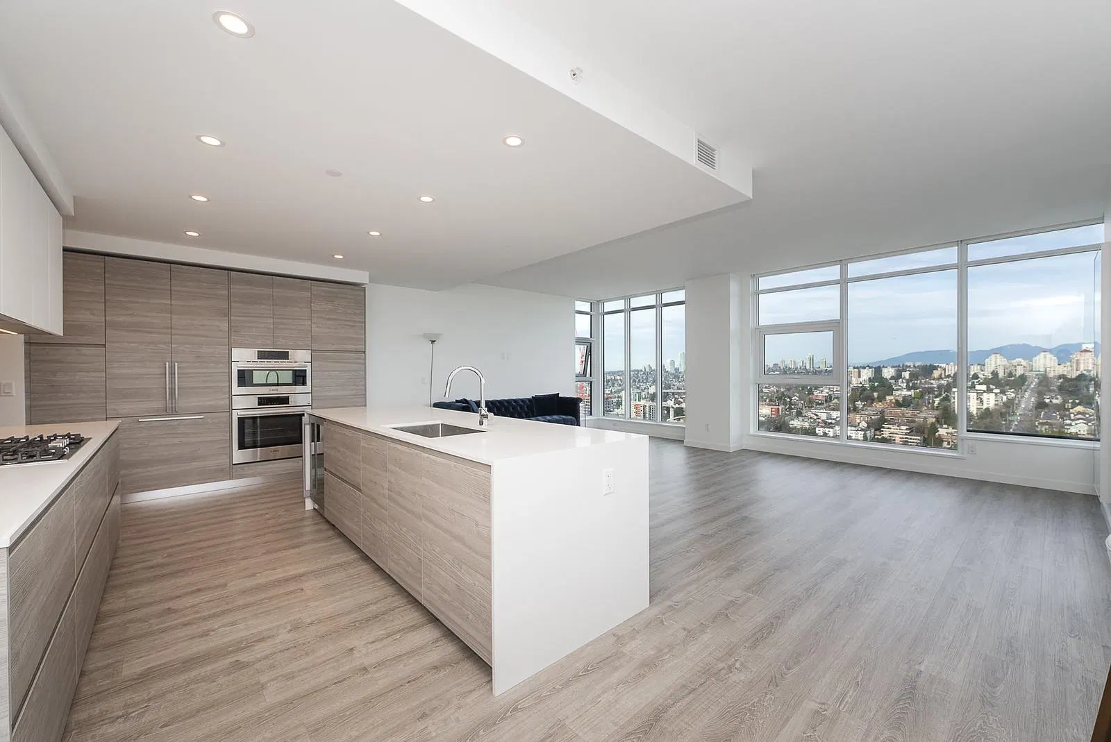 #3602 – 660 Quayside Drive