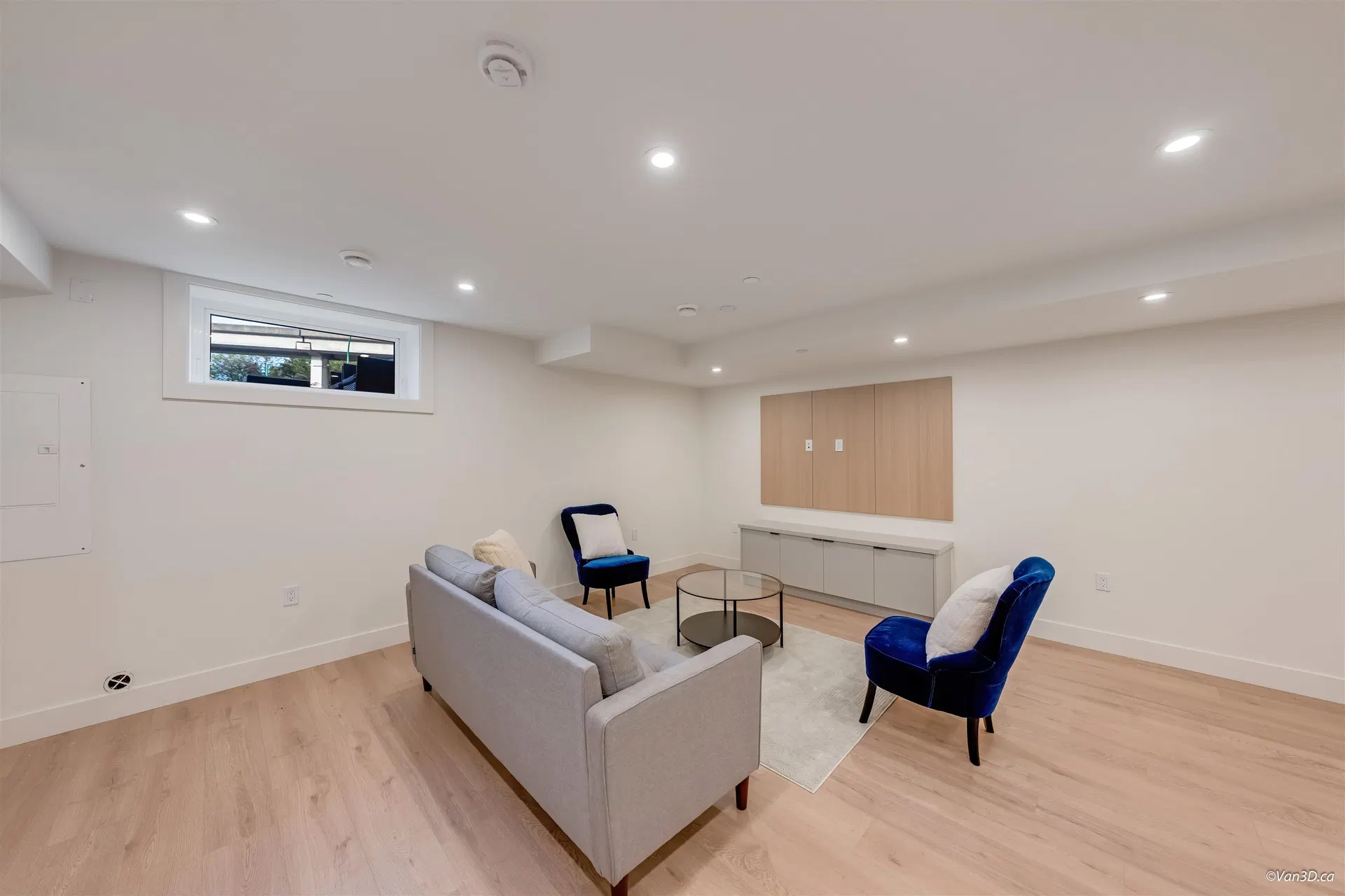 Photo 4 of 19 at #1 – 6136 Irmin Street