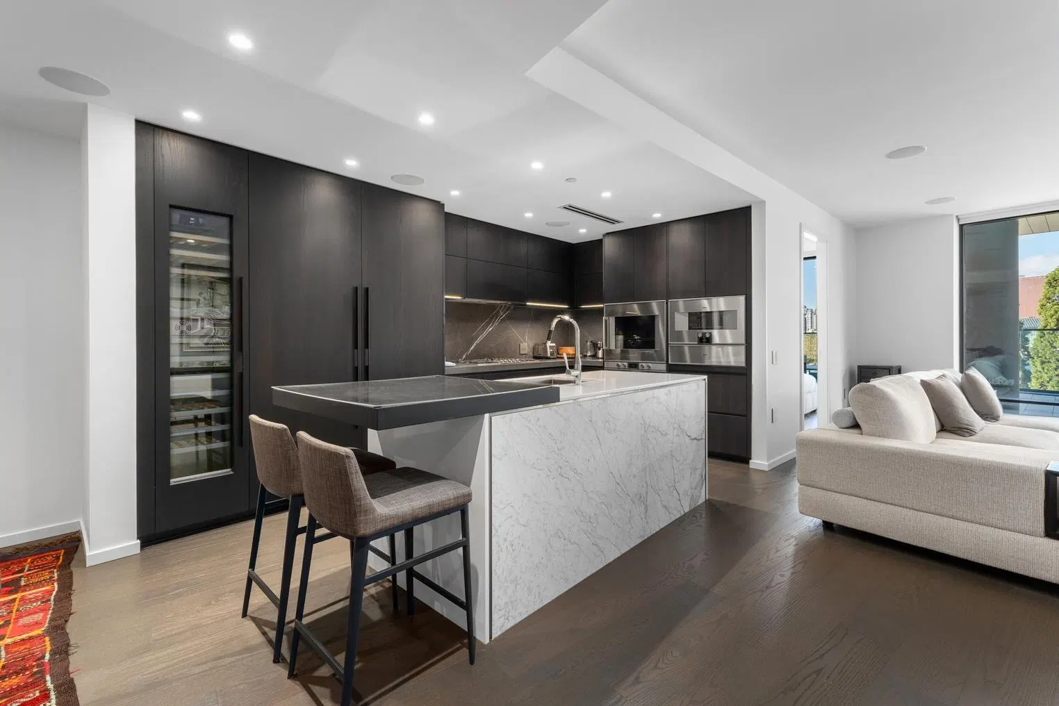 Photo 2 of 37 at #303 – 1601 Quebec Street