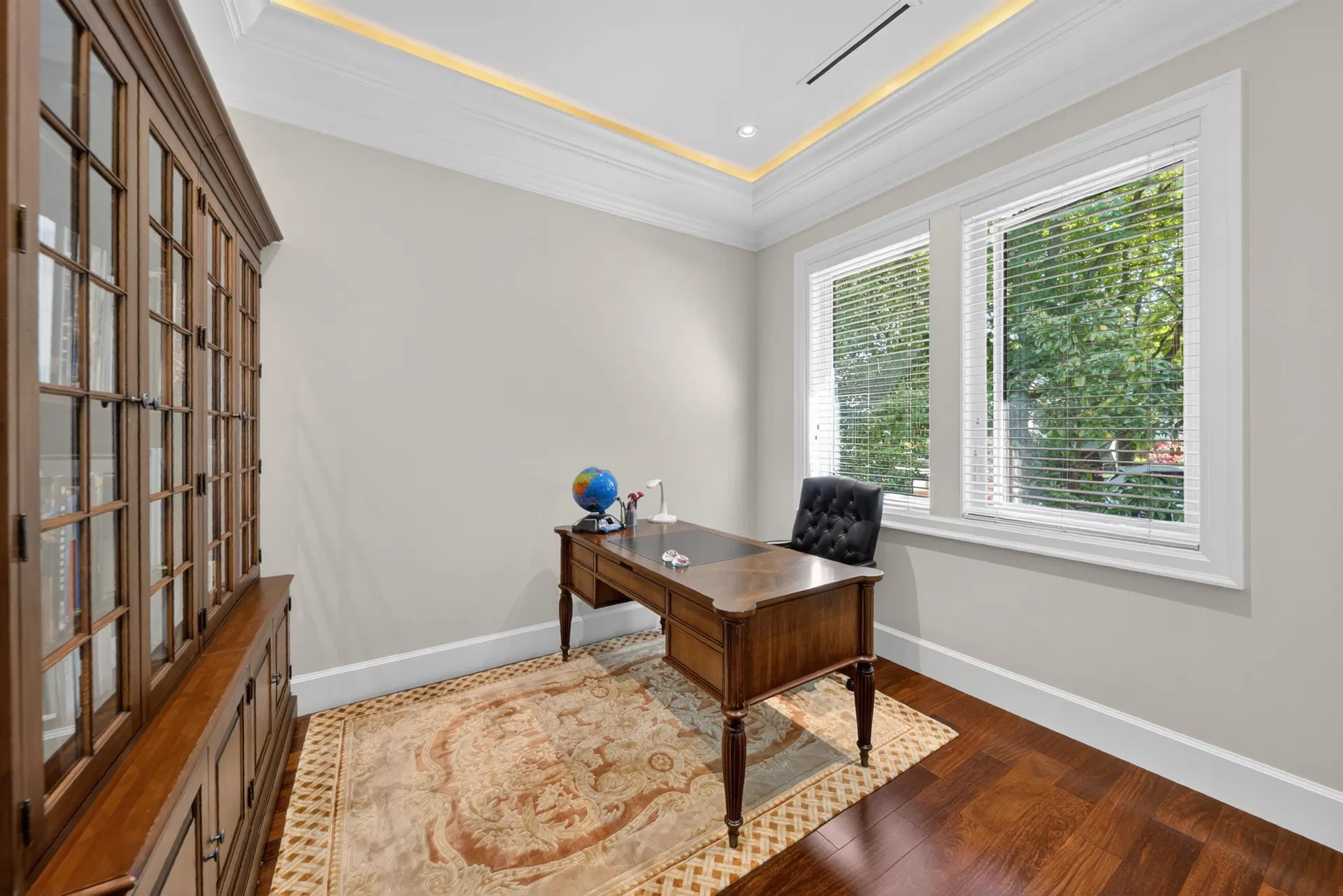 Photo 4 of 25 at 3285 W 12th Avenue