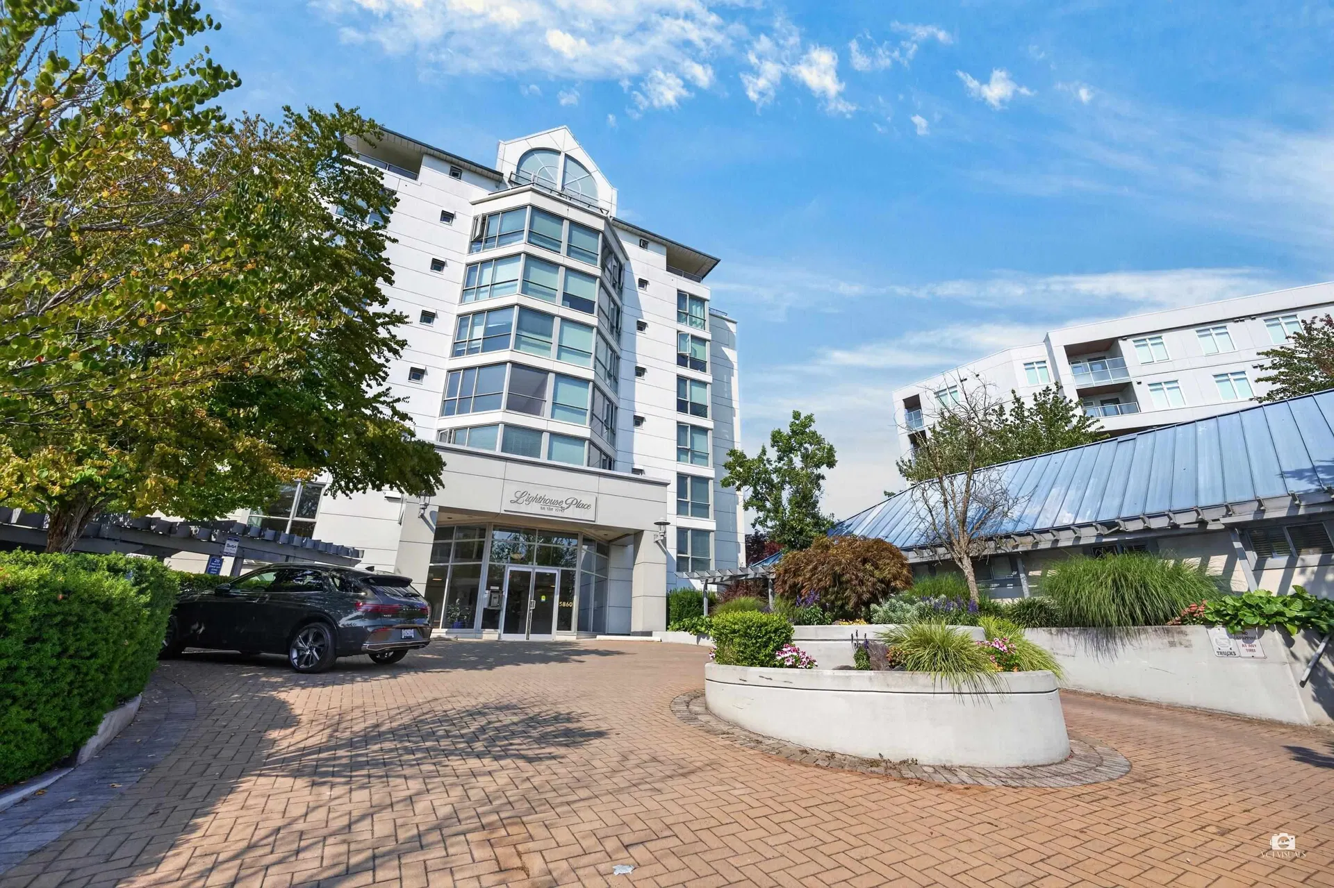 #109 – 5860 Dover Crescent