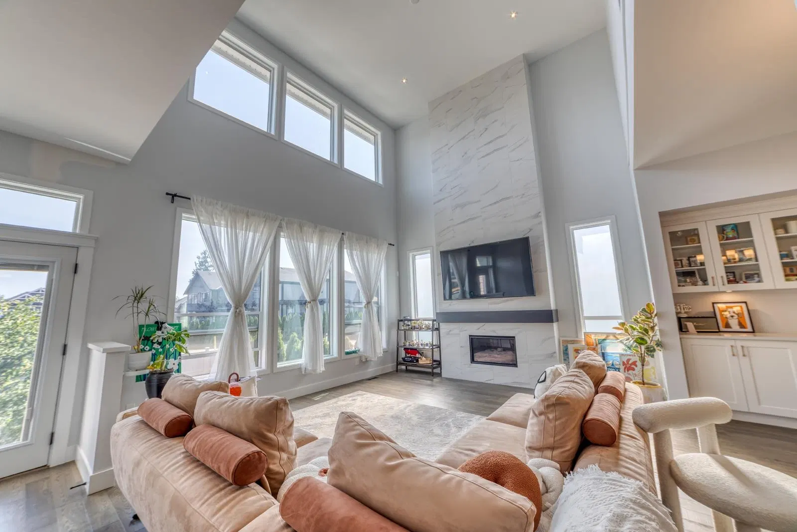 Photo 1 of 40 at 16568 104 Avenue