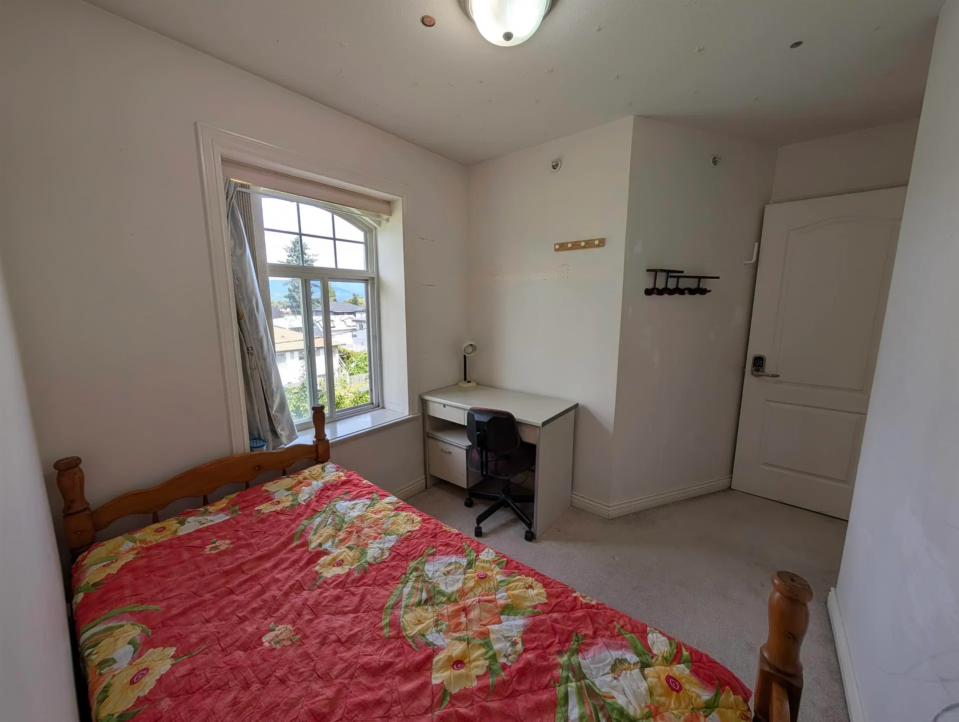 Photo 2 of 15 at ROOMS in SHARED – 4XXX Reid Street