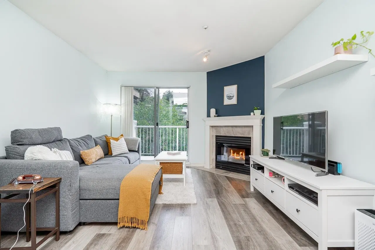 Photo 5 of 27 at #410 – 1035 Auckland Street