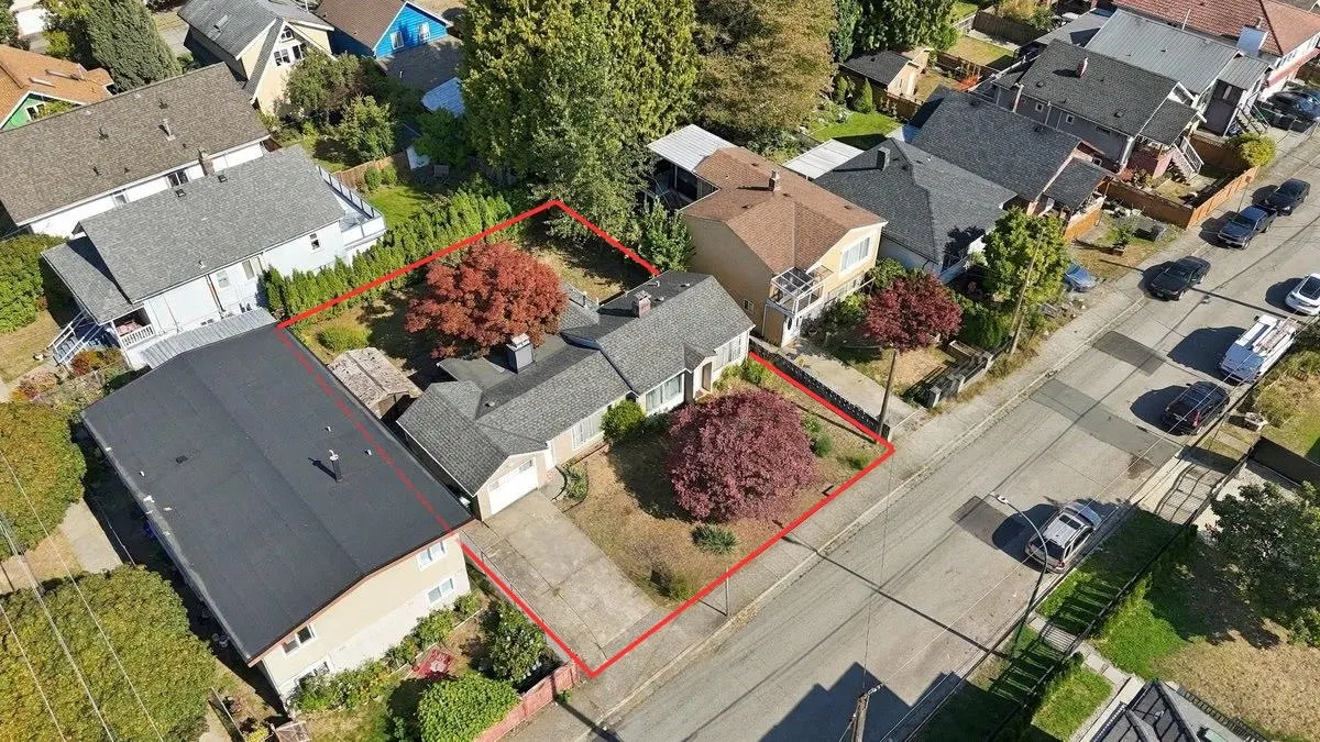 Photo 1 of 38 at 2219 E 25th Avenue