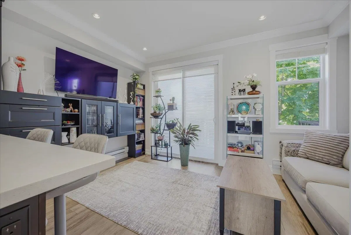 Photo 4 of 26 at #19 – 16458 23a Avenue