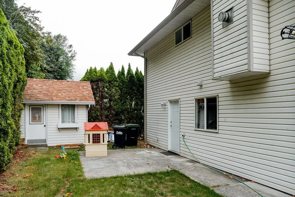Photo 4 of 40 at 1250 Ryder Street