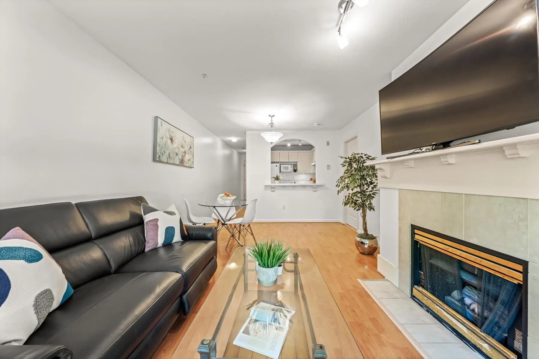 Photo 4 of 36 at #205 – 5900 Dover Crescent