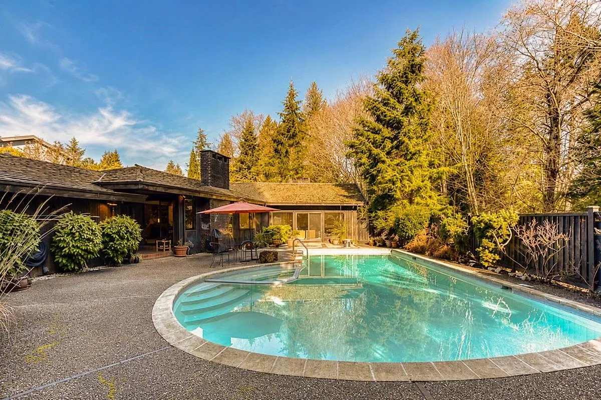 Photo 3 of 40 at 4107 Salish Drive