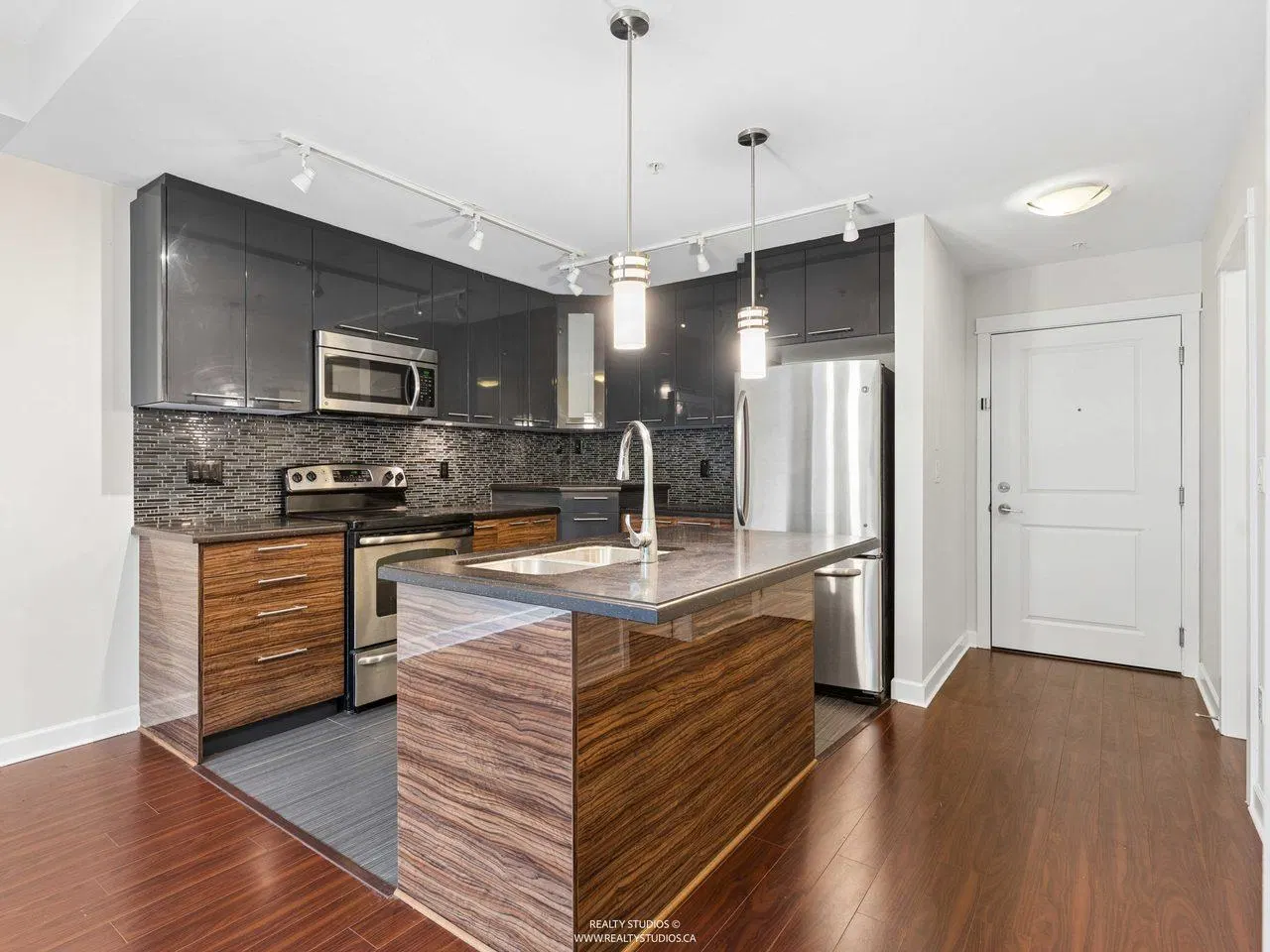 Photo 5 of 27 at #223 – 12039 64 Avenue