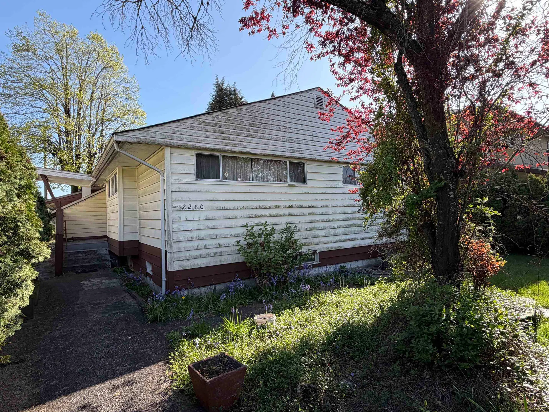 Photo 1 of 5 at 2280 E 54th Avenue