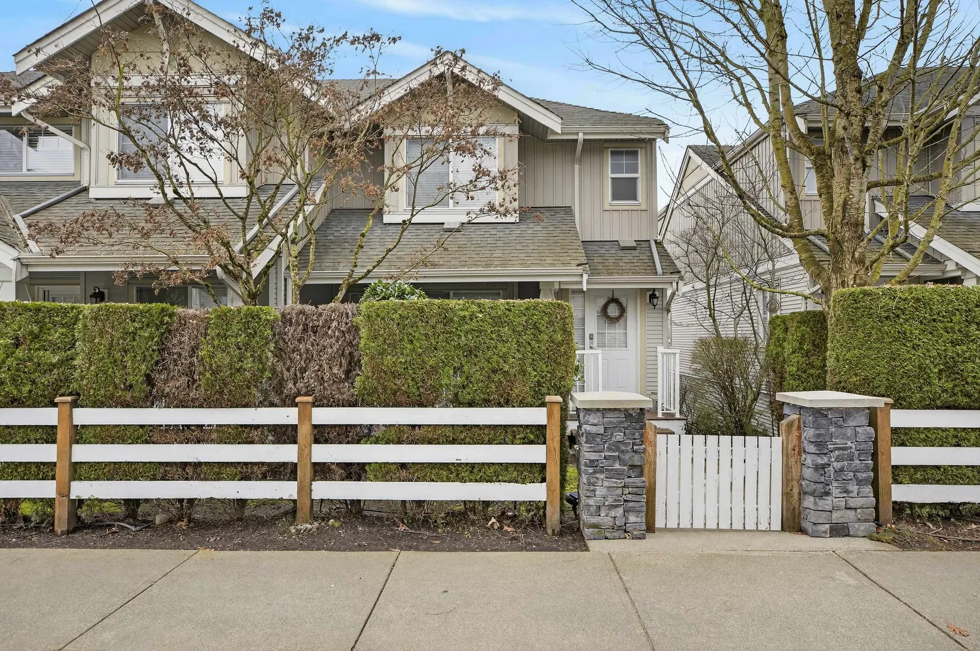 Photo 2 of 38 at #13 – 6568 193b Street