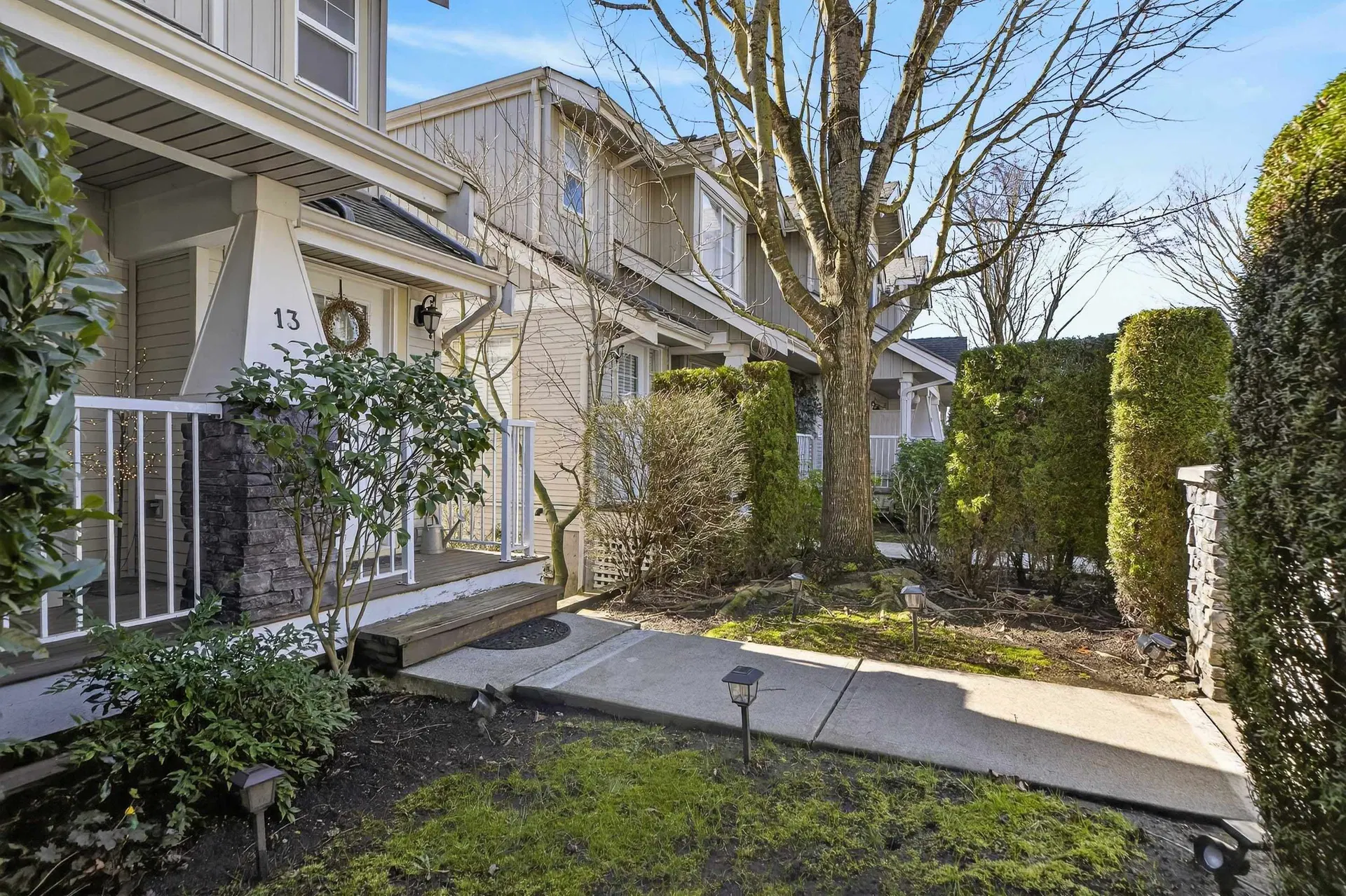 Photo 5 of 38 at #13 – 6568 193b Street