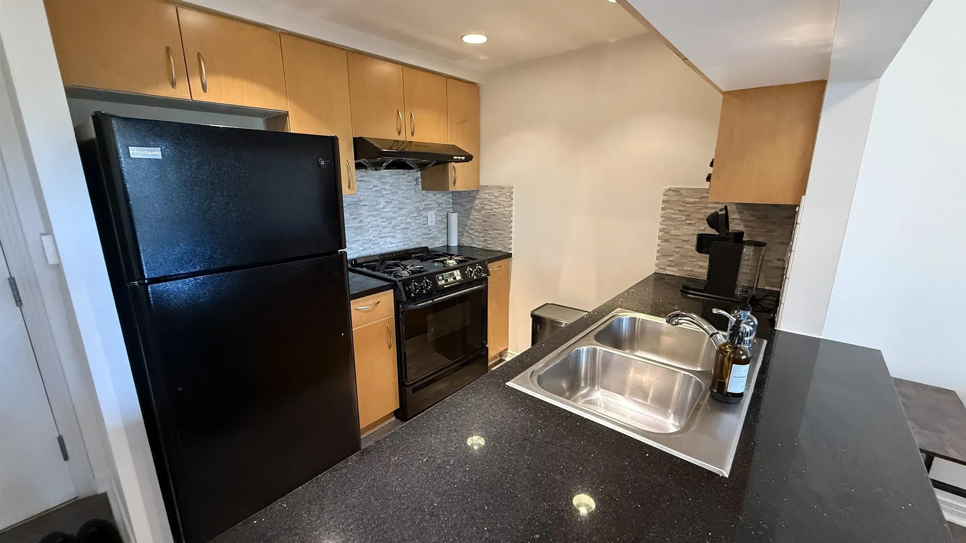 Photo 3 of 14 at #6XX – 189 Davie Street