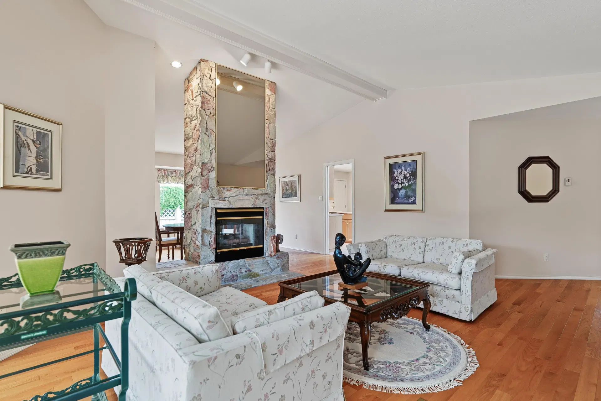 Photo 4 of 38 at 16155 16a Avenue