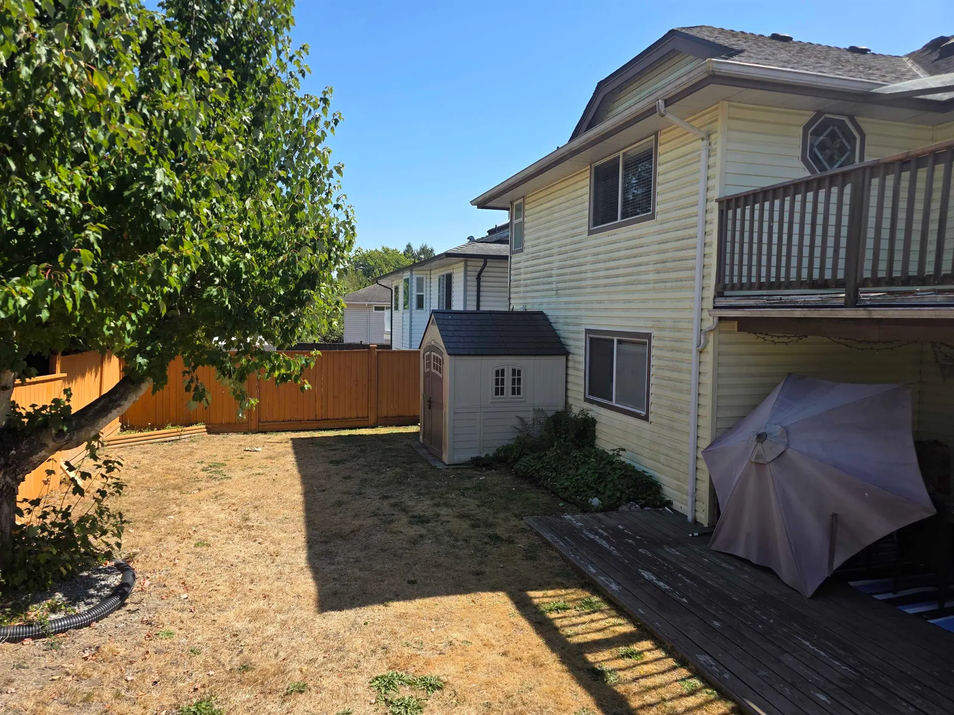 Photo 2 of 3 at 2049 Poel Place