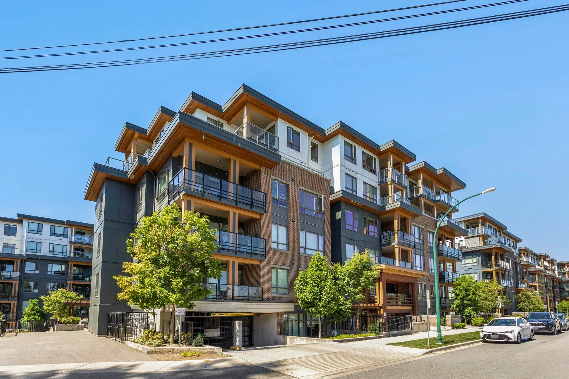 Photo 2 of 40 at #613 – 721 Anskar Court