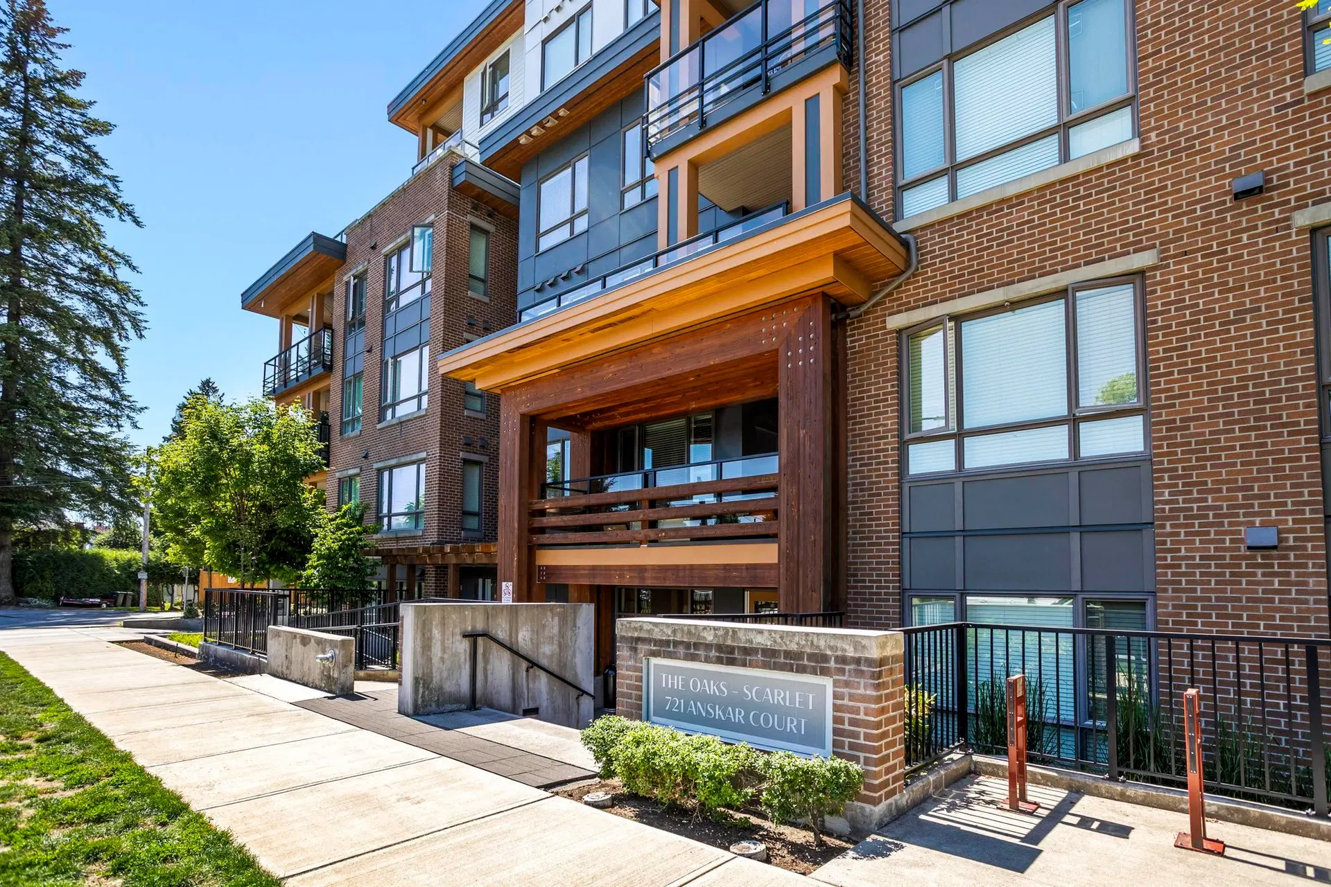 Photo 3 of 40 at #613 – 721 Anskar Court