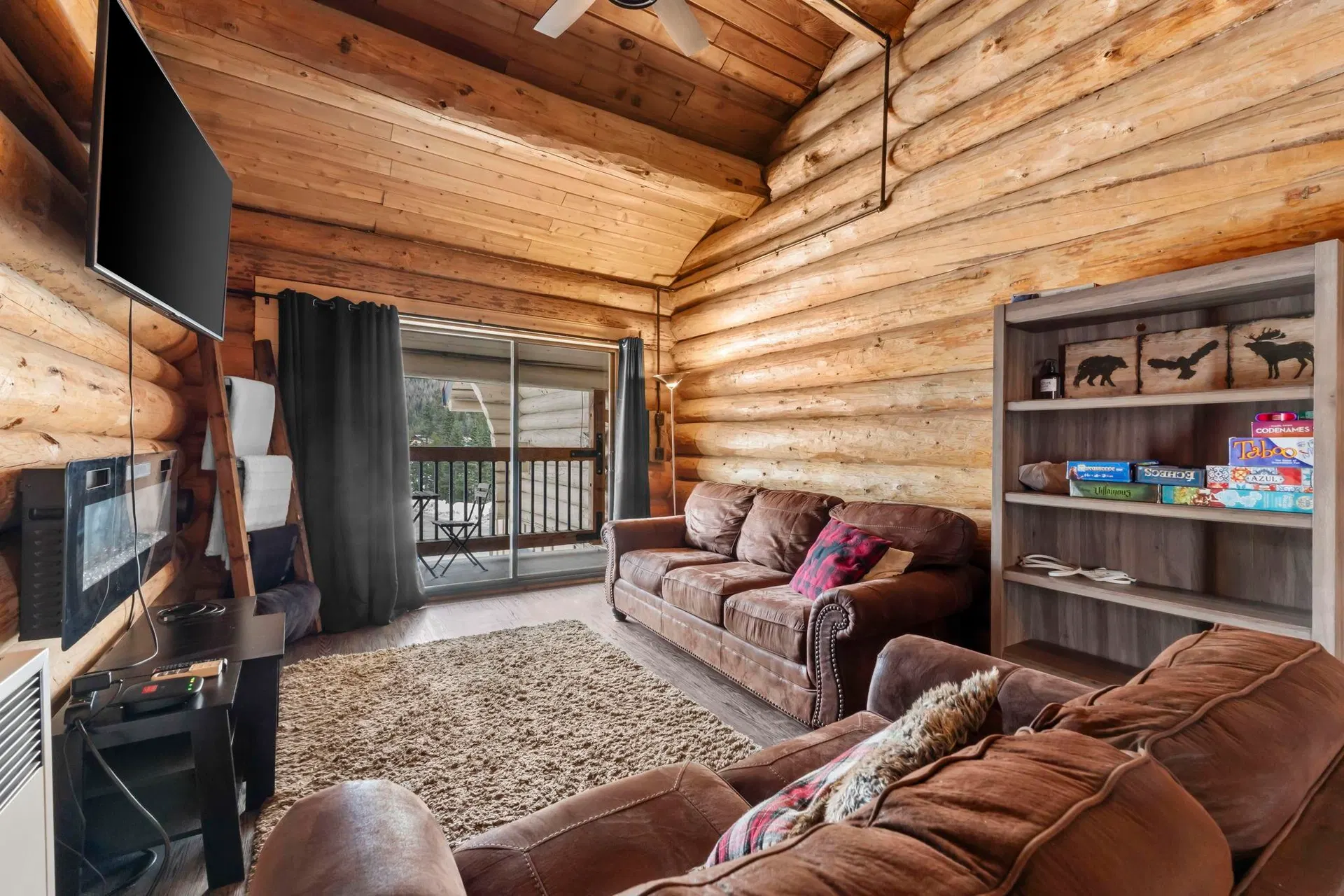 Photo 4 of 40 at #6 – 20649 Edelweiss Drive