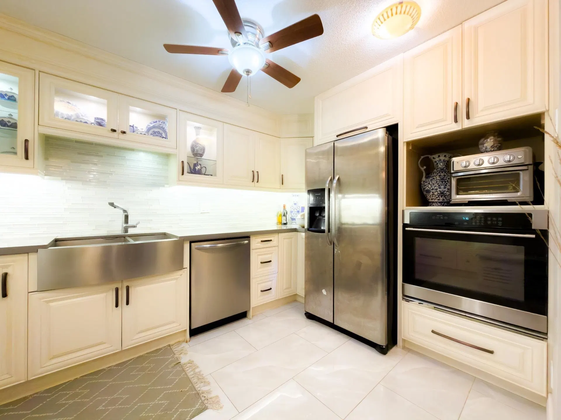 Photo 3 of 13 at #307 – 5860 Dover Crescent
