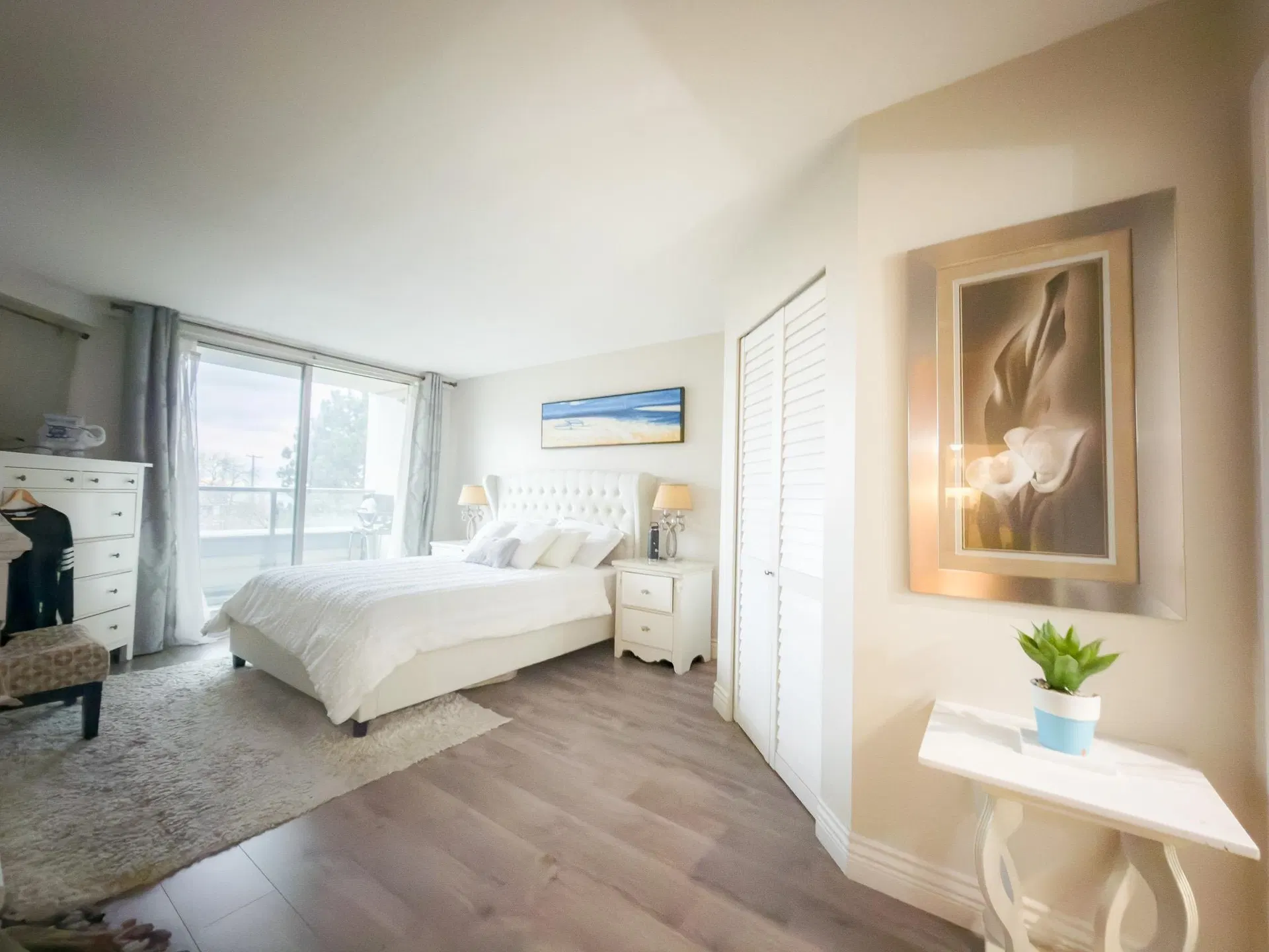 Photo 5 of 13 at #307 – 5860 Dover Crescent