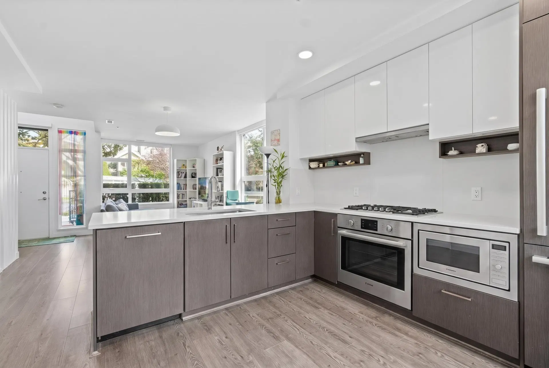 Photo 1 of 25 at 190 W 63rd Avenue