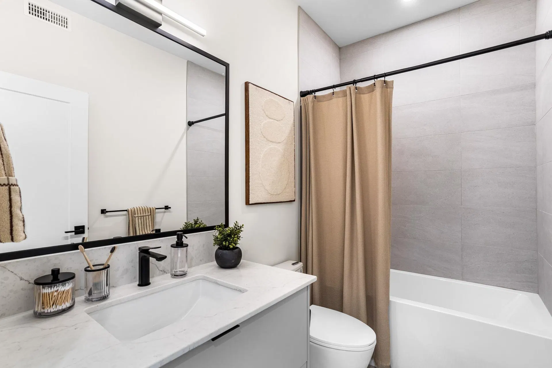 Photo 5 of 7 at #123 – 1292 Rosenburg Way