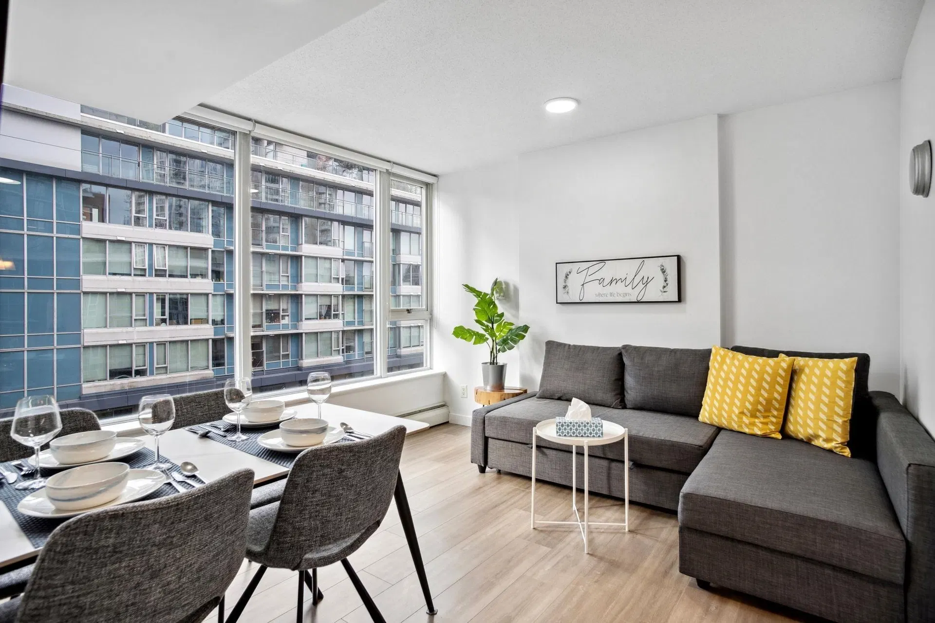 #605 – 618 Abbott Street
