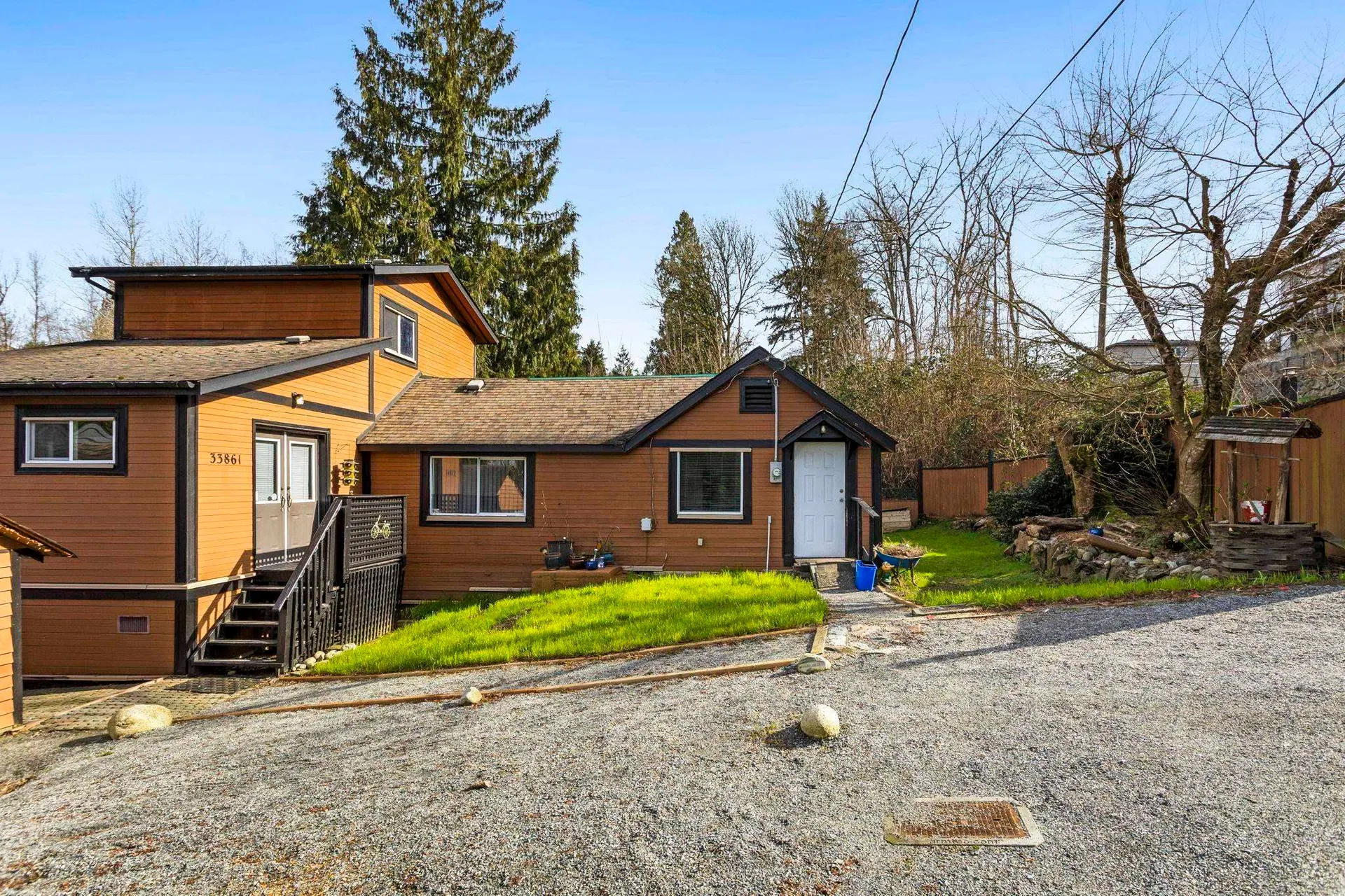 Photo 3 of 39 at 33861 Prentis Avenue