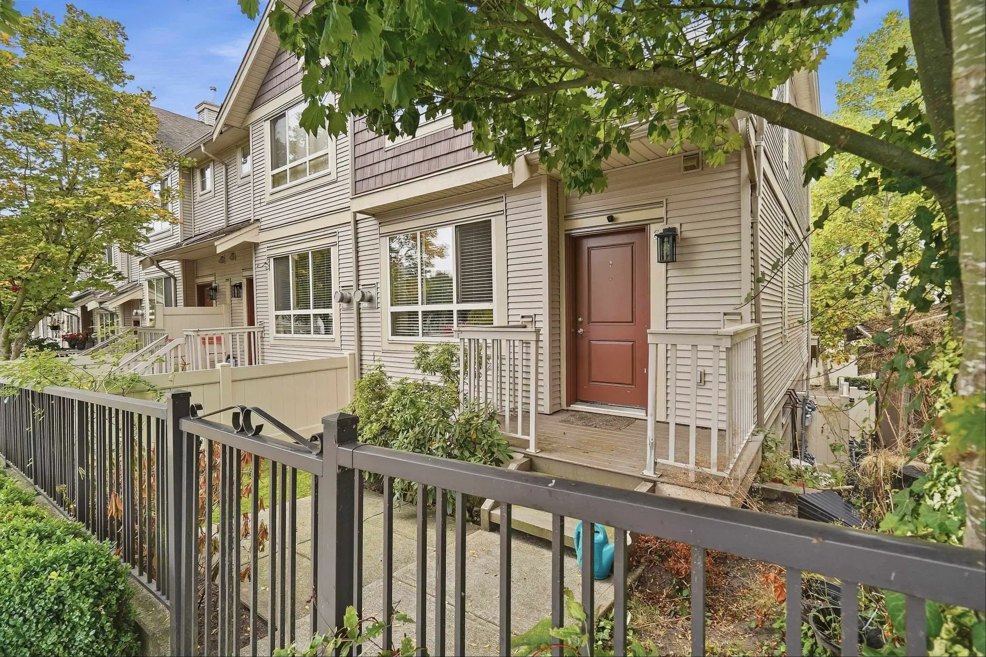 Photo 2 of 10 at #6 – 19560 68 Avenue