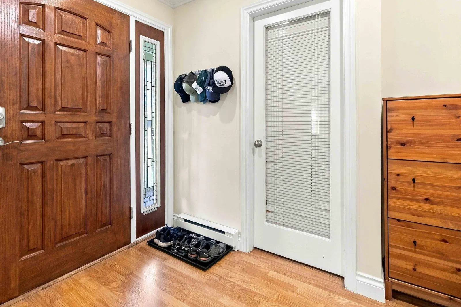 Photo 2 of 39 at 718 Delestre Avenue