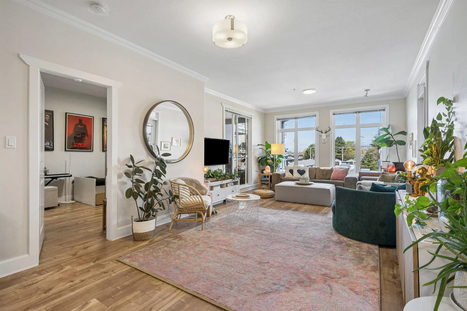 Photo 5 of 40 at #305 – 4111 Bayview Street