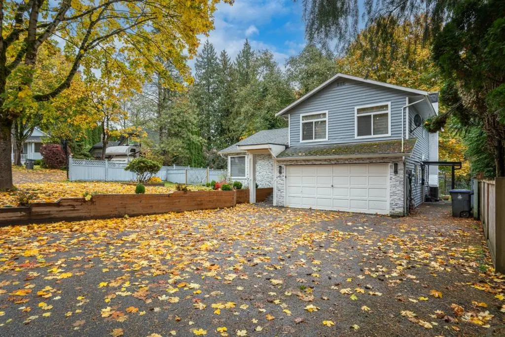 Photo 1 of 26 at 14346 68b Avenue