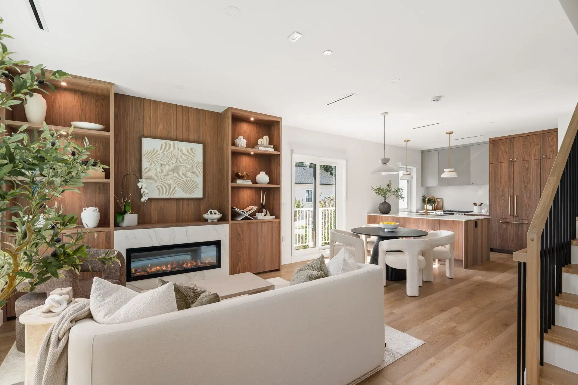 SL 4 – 2333 54th Avenue