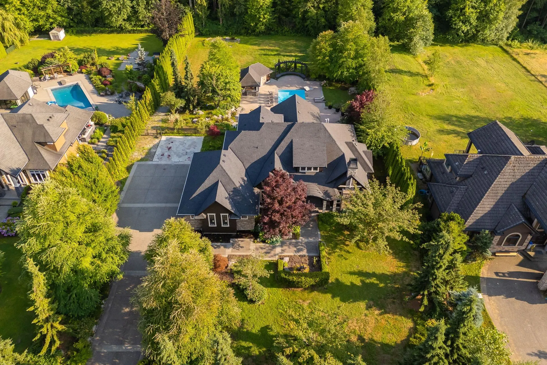 Photo 4 of 40 at 26540 124 Avenue