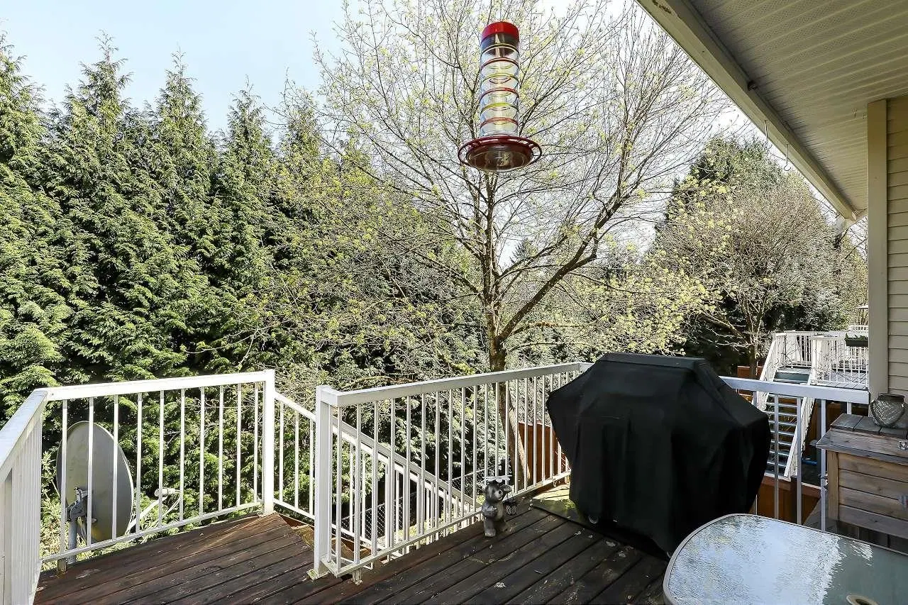 Photo 4 of 40 at #14 – 1108 Riverside Close