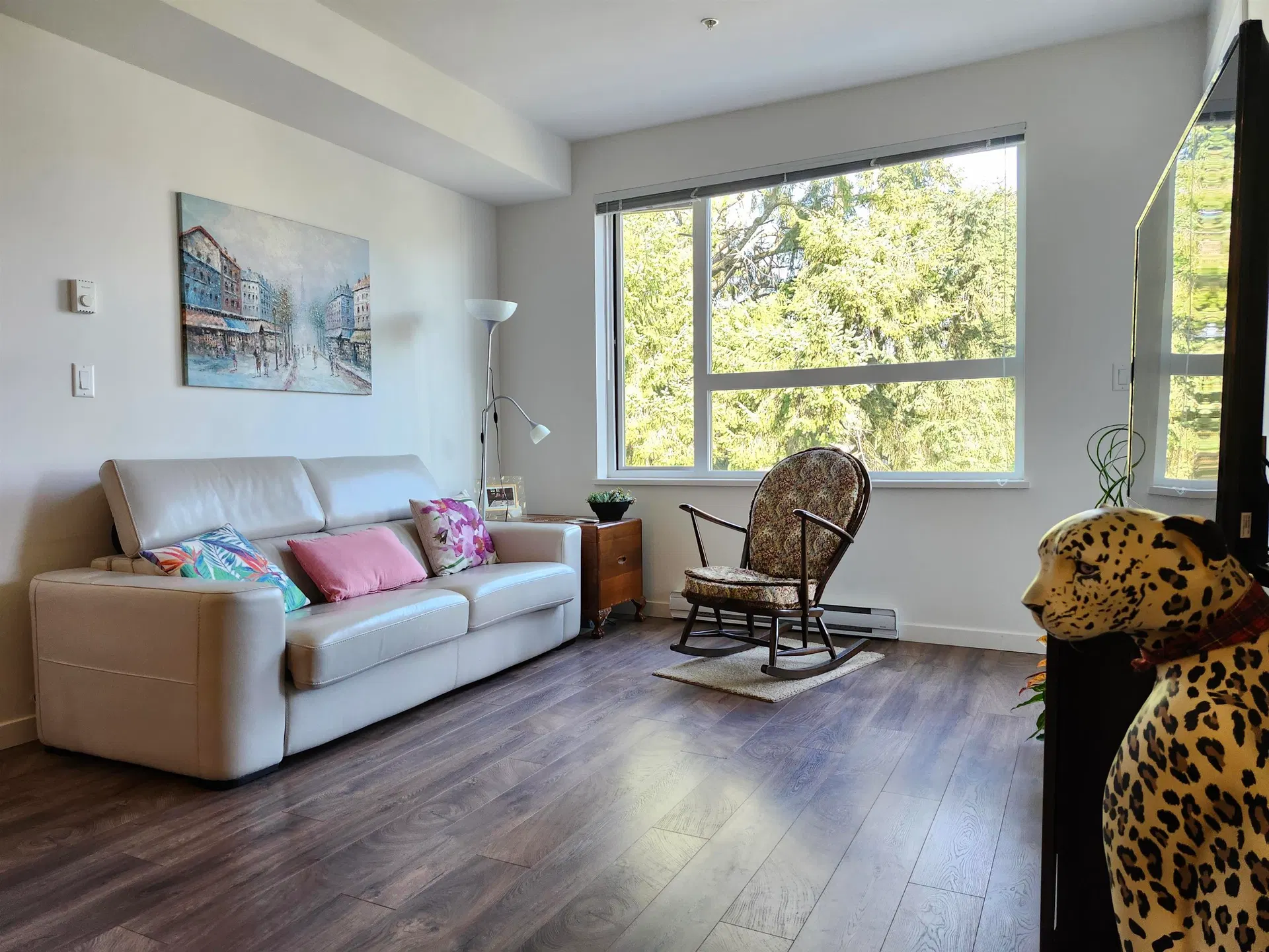 Photo 2 of 14 at #503 – 717 Breslay Street
