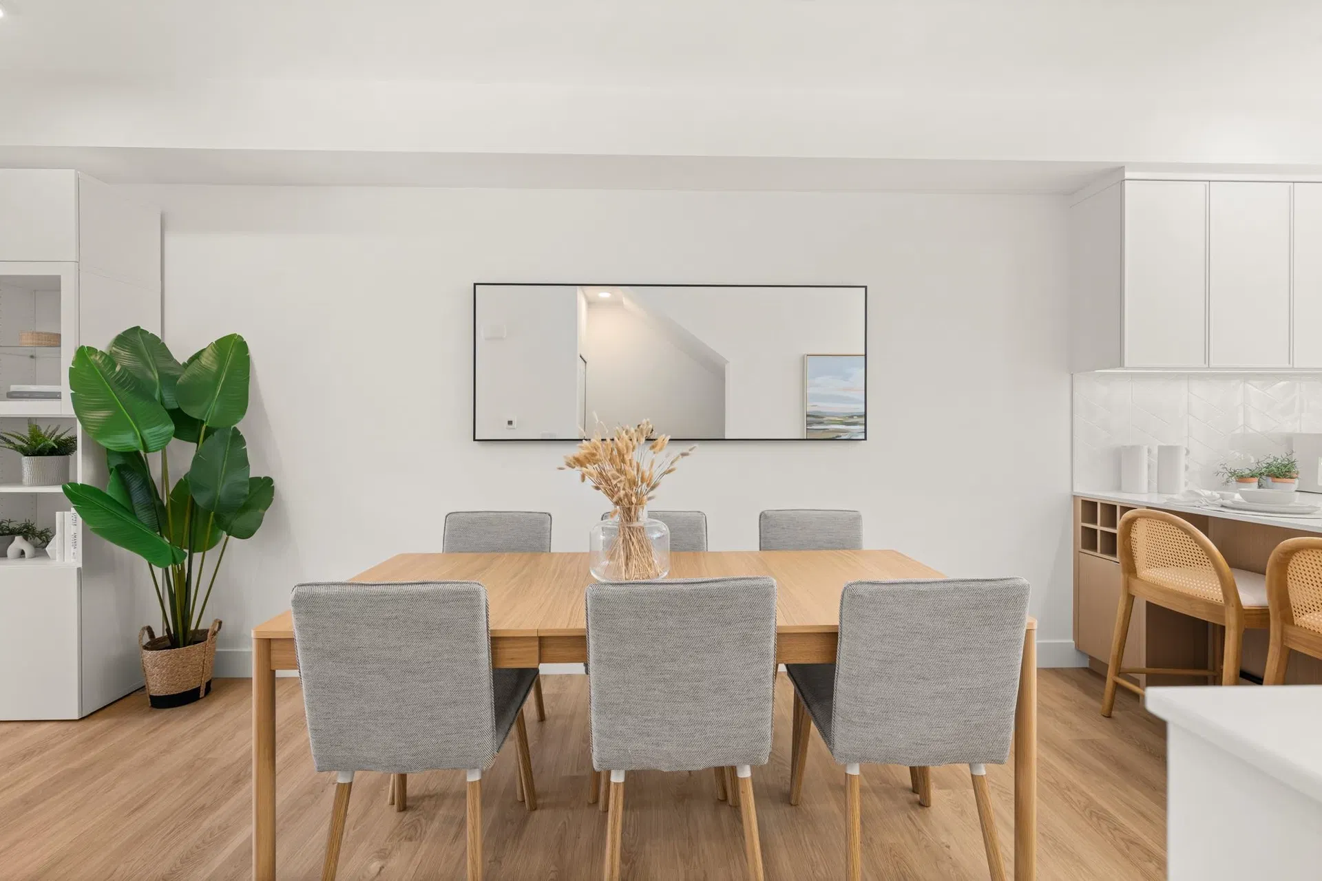 Photo 3 of 16 at #123 – 2350 165 Street