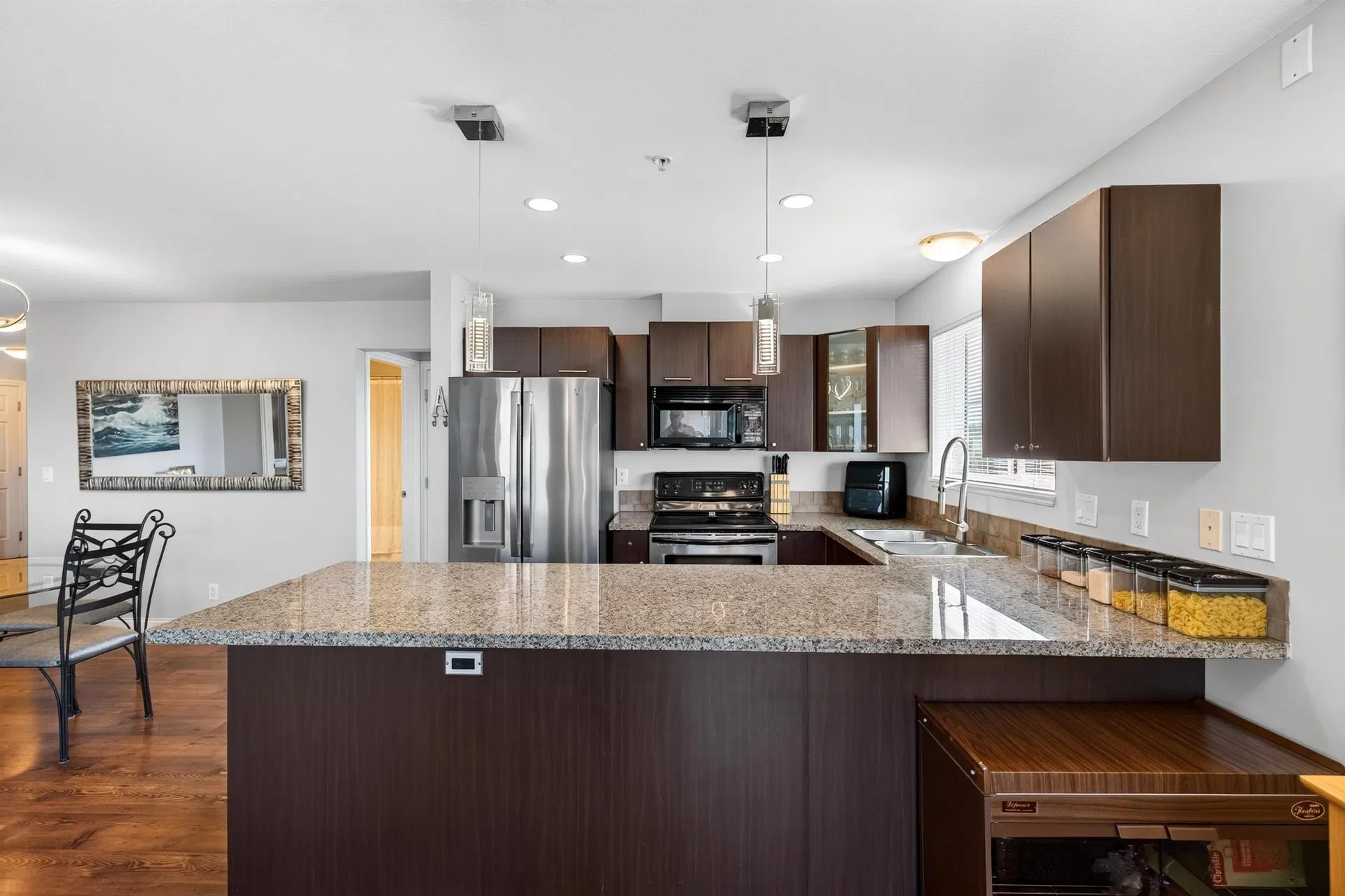Photo 3 of 27 at #412 – 5488 198 Street