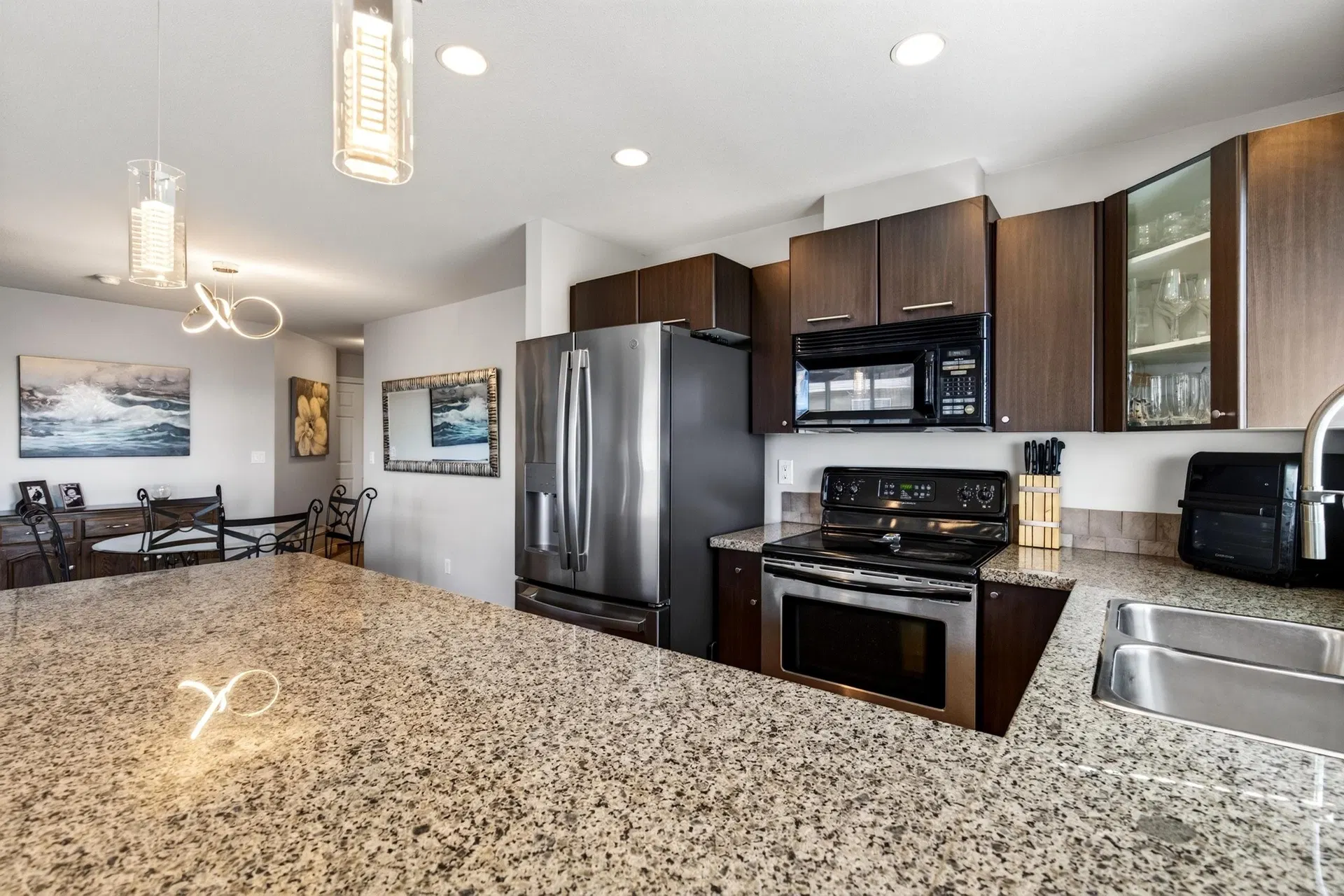 Photo 4 of 27 at #412 – 5488 198 Street