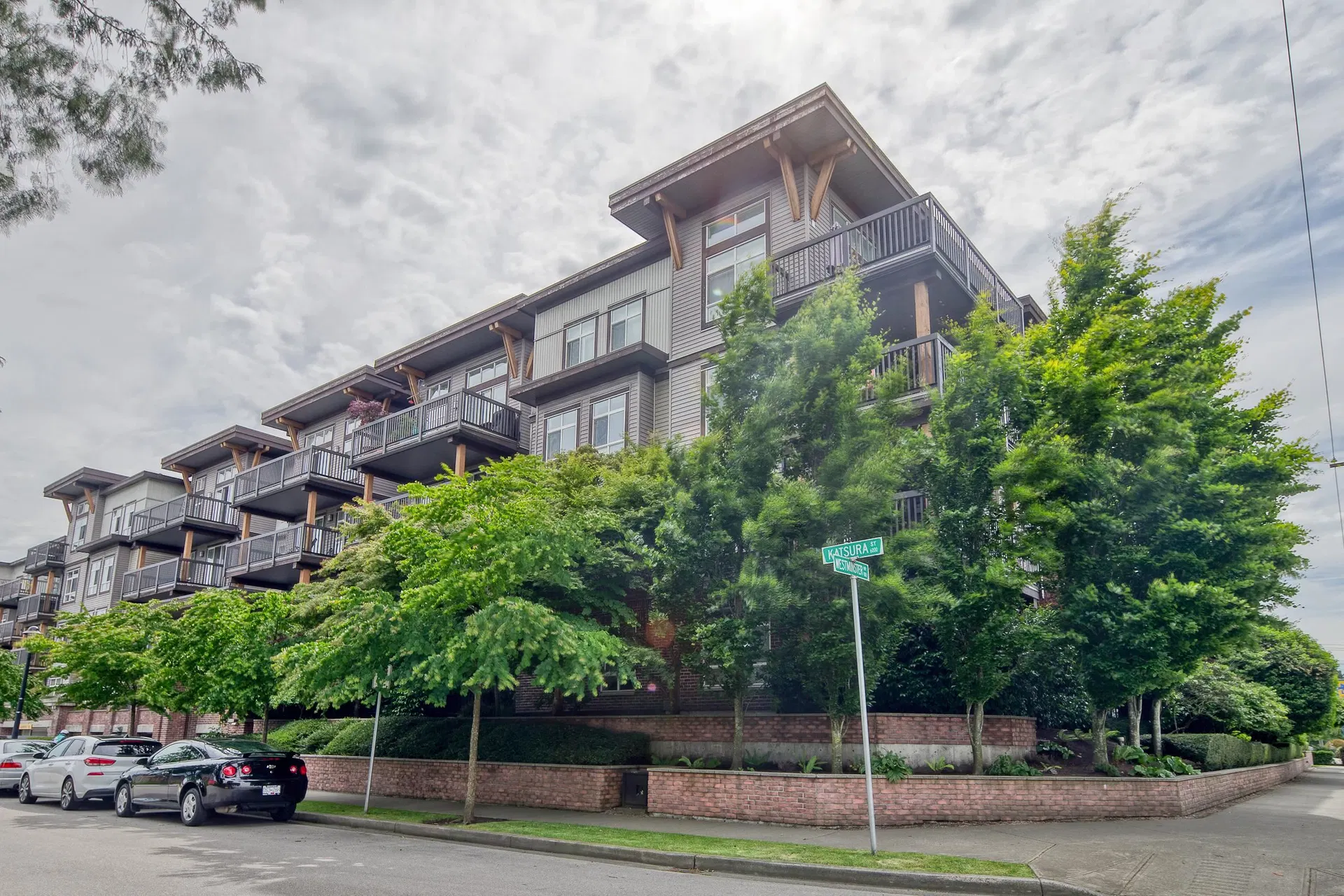 Photo 4 of 33 at #105 – 6033 Katsura Street