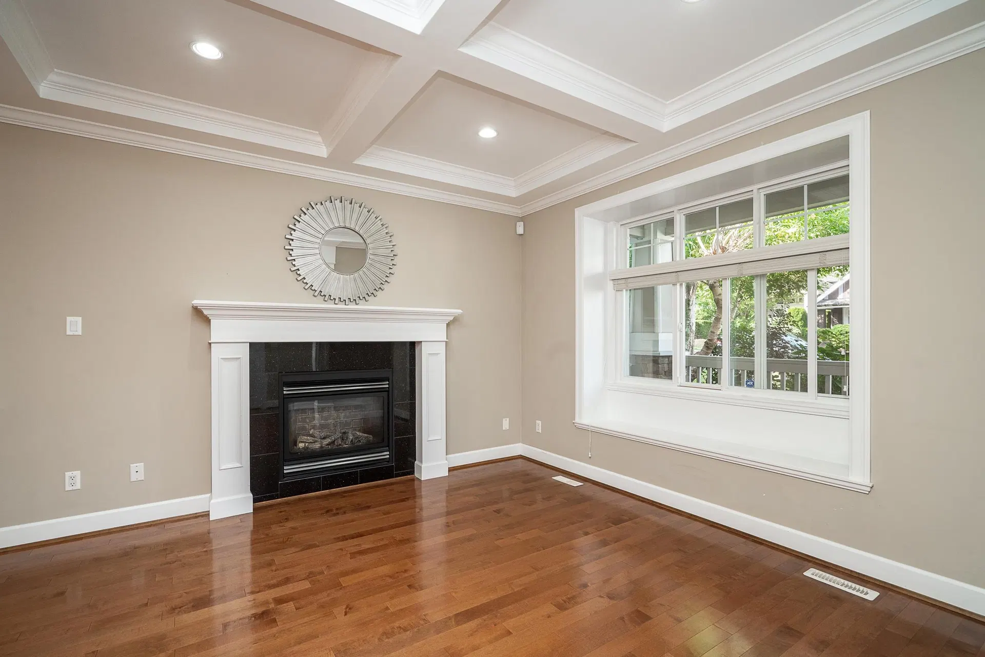 Photo 2 of 40 at 3782 154 Street