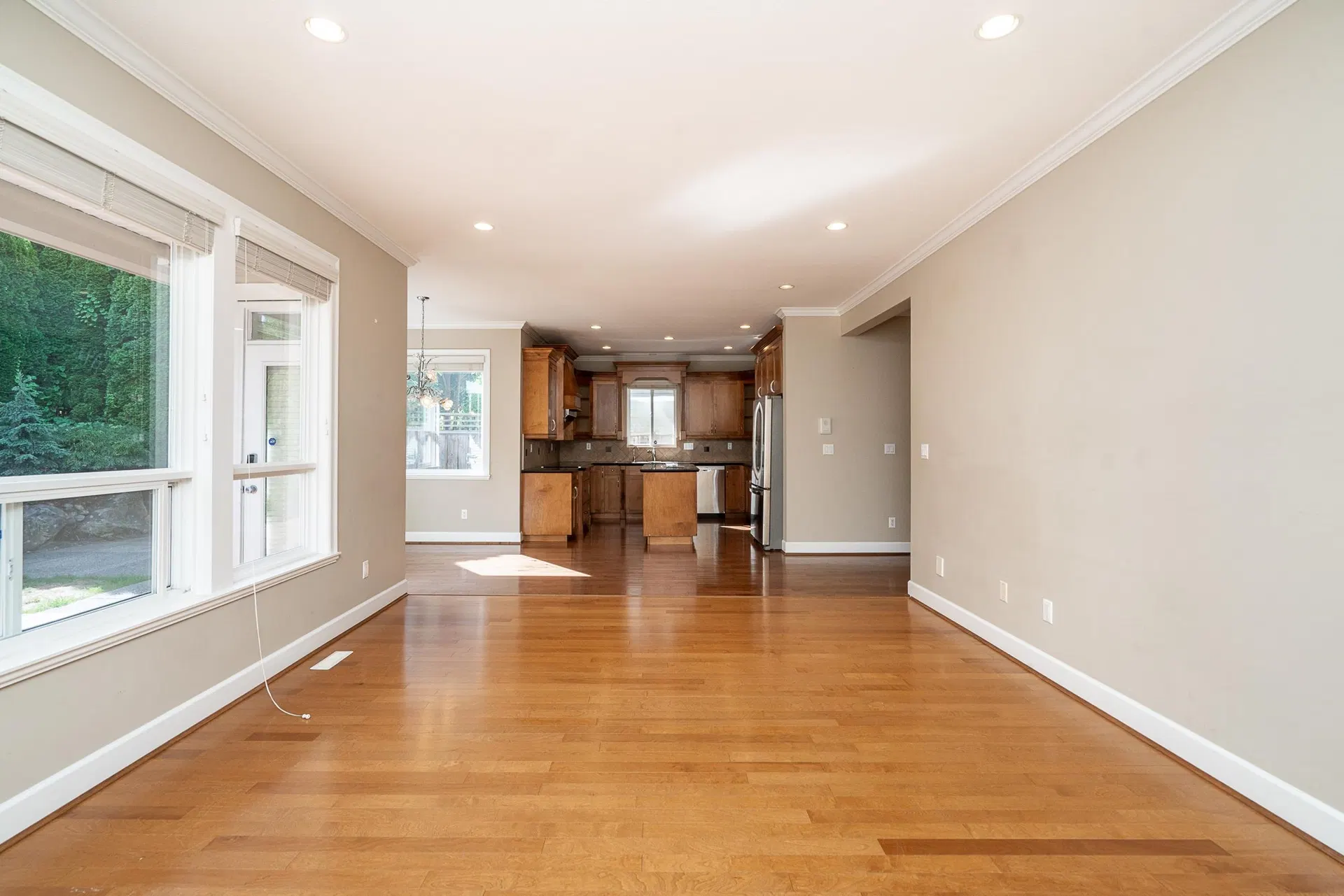 Photo 5 of 40 at 3782 154 Street