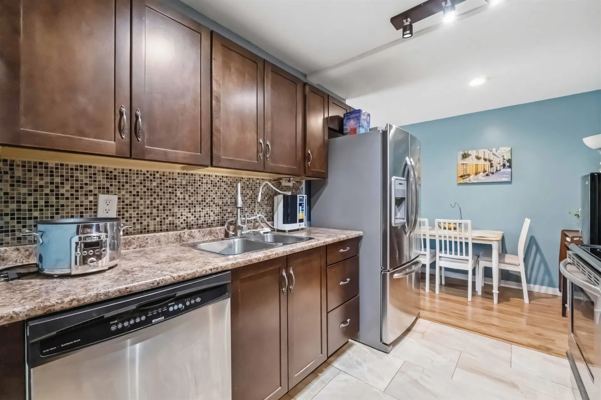 Photo 5 of 29 at #206 – 10468 148 Street